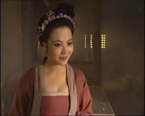 她是最早封神榜中妲己 美胜傅艺伟却遭公安部通缉