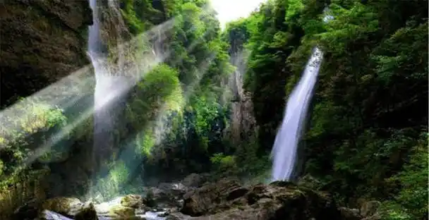 被外媒评为中国最美仙境这座小城凭什么惊艳了世界