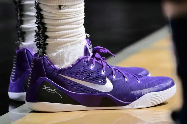 91 nike kobe ix em tb 科比9joshua primo 乔舒亚·普里莫上脚的这