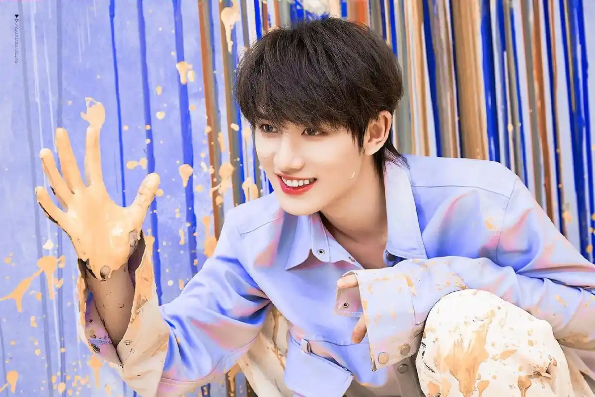 丁程鑫.一起跳舞吧#一起跳舞吧 #丁程鑫 #时代少年团 - 抖音