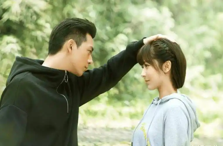 《亲爱的热爱的》将在国外上线,听到改后剧名:确定真的没搞错?