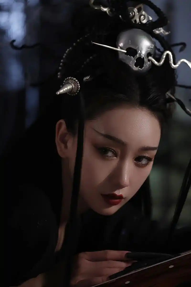 暗黑系古风.#武侠风 难道天蝎真的就暗黑到底了莫?#天蝎座  - 抖音