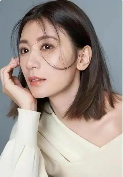 贾静雯惊艳美图(二)_网易订阅