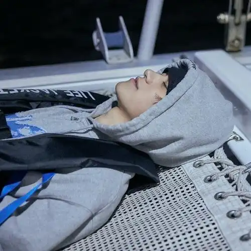 黄旭熙##黄旭熙fiat lux熙solo亚巡