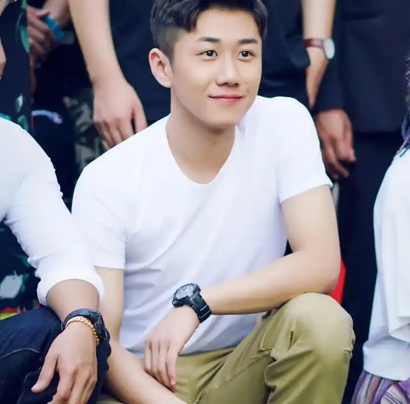 少年派中江天昊又有新作品首当男主只是女主观众不满意