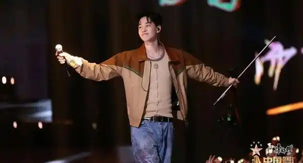 刘宪华就相当于黄蓉,典型的杂而不精,但是当个导师还是没问题