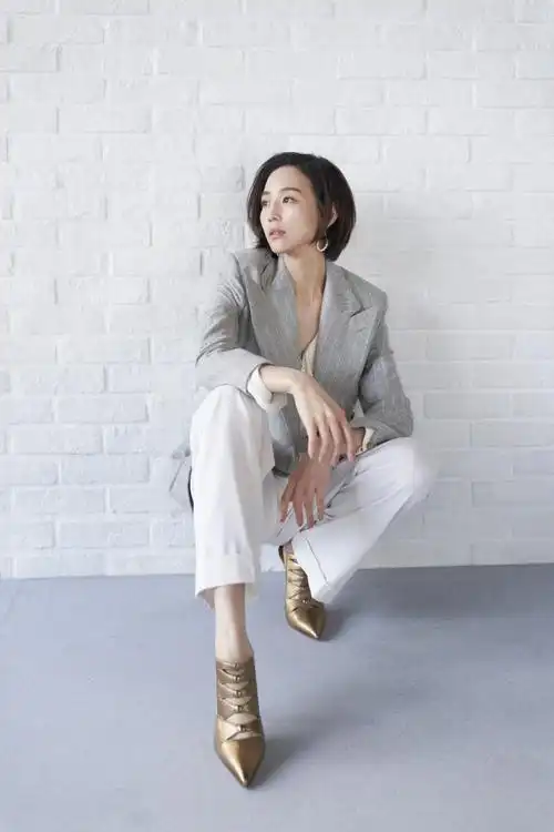 张钧甯,一个脚后跟都迷人的女人_腾讯新闻