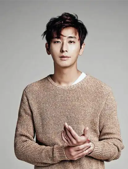 身高:187cm代表作品:《宫》,《五根手指》国籍:韩国朱智勋,韩国男演员