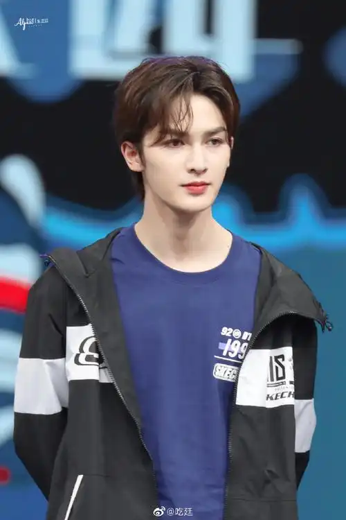 人间仙子朱正廷# #朱正廷朱自信# 有. 来自翼无忧正牌王妃 - 微博