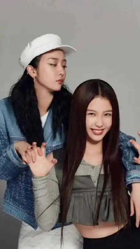 赵小棠买了100张虞书欣新ep