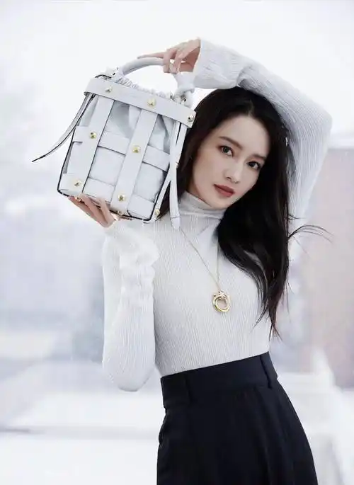 影视女星李沁写真集清新靓丽女神气质