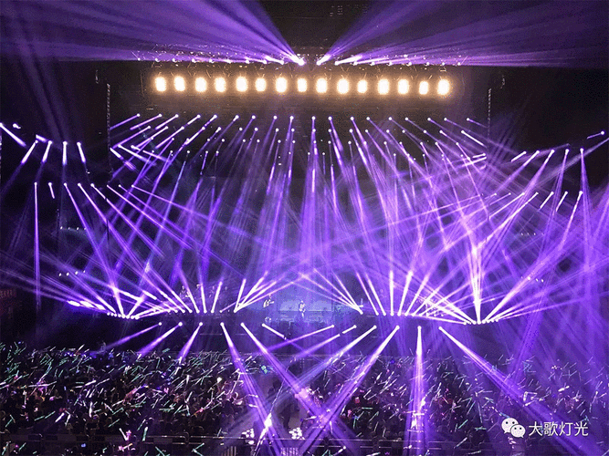 大歌灯光演绎李玟c0c0世界巡回演唱会