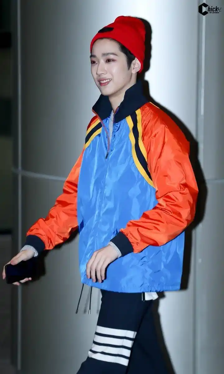 [赖冠霖][分享]200223 回顾赖冠霖某次签售下班 小红帽要被大灰狼拐跑