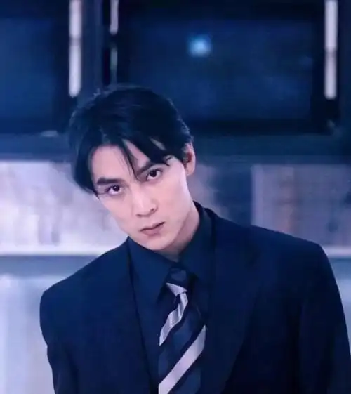 吴彦祖个人资料介绍(47岁秃顶,爱老婆爱赛车)(5)