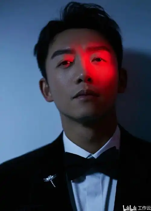 郑恺绅士时尚帅气写真