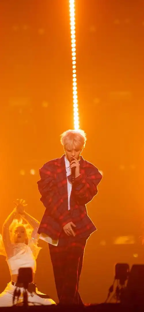 超有型蔡徐坤锁屏壁纸|蔡徐坤|壁纸|有型_新浪新闻