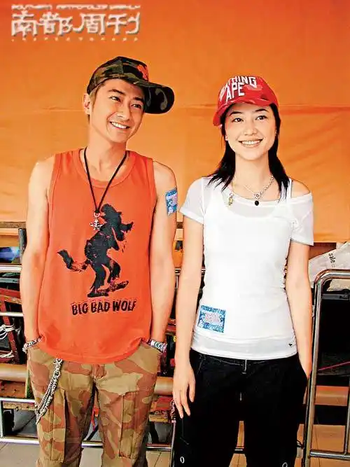 应采儿教黄晓明防狗仔对暧昧绯闻不置可否图