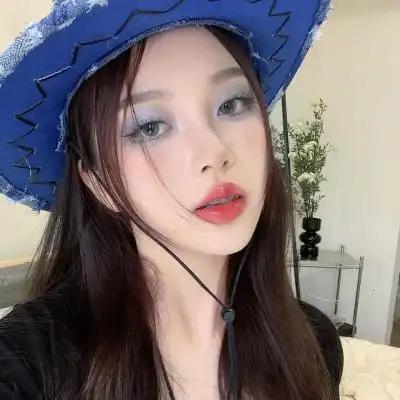 ins风甜酷辣妹女生头像真人图片 高级不易撞的甜酷微信女头_女生头像