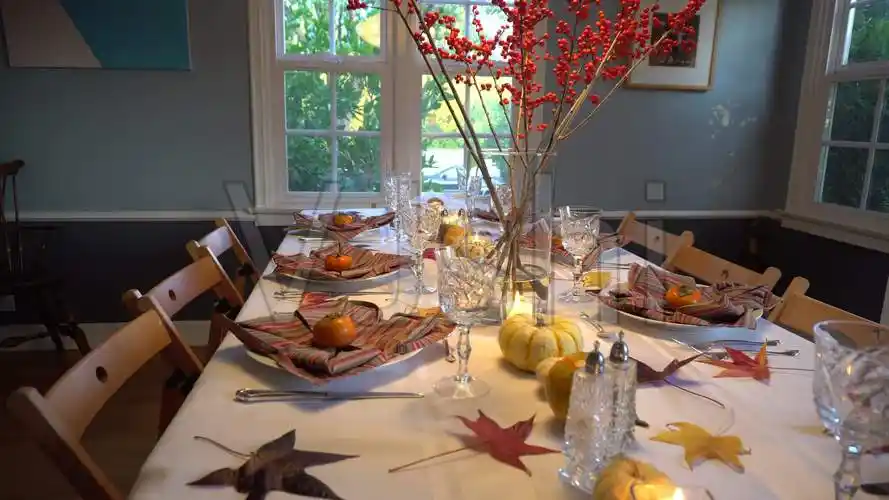 感恩节餐桌布置
