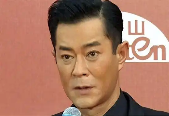 满脸科技和狠活!古天乐和陈浩民我忍,看到毛宁就真的忍不住了!