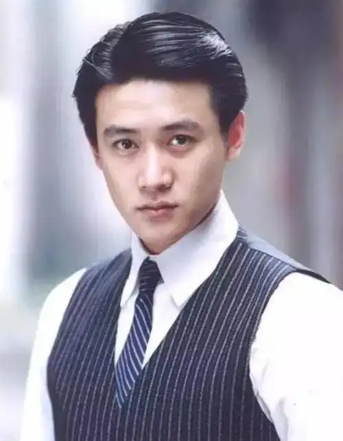 看了杨幂刘恺威境遇,才明白陆毅为何抛下"明星光环",回归家庭