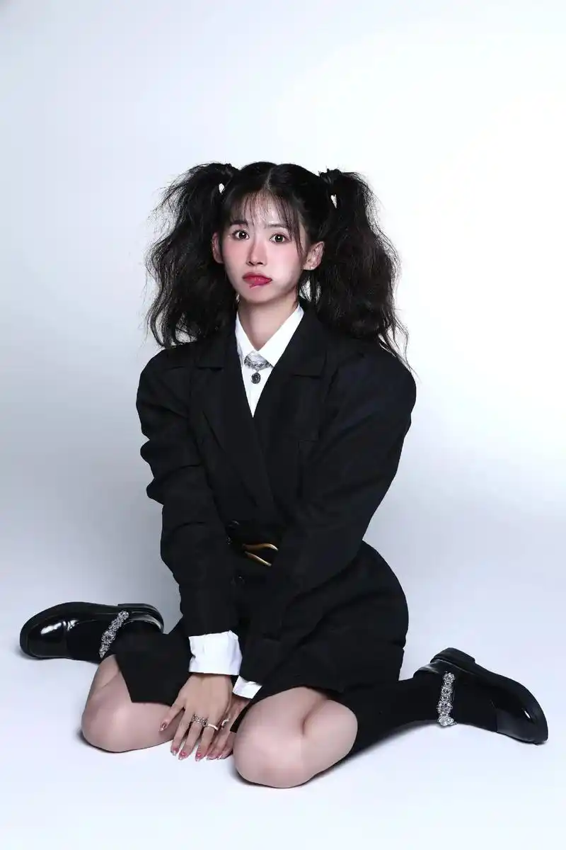 做个少女,心里藏诗.漂亮女孩美死人,撒娇女孩勾死人,可爱女孩 - 抖音