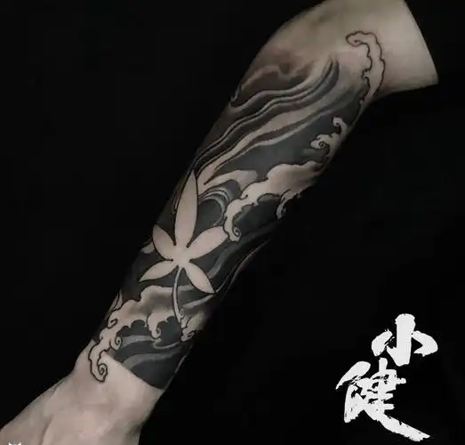 2020纹身图片手臂新传统点刺纹身图案