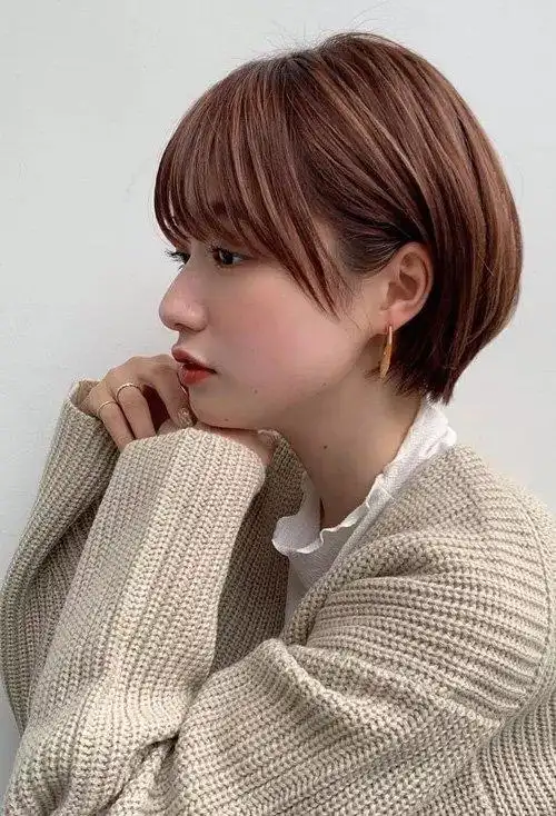 日系bob头耍出女生可爱度 亮眼有气场的女生短发打造_发型造型_宝妈