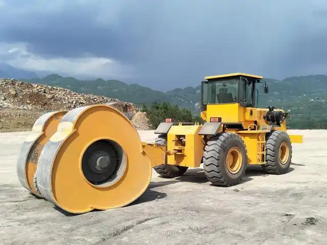 冲击压路机不同地基碾压施工,冲击碾压机碾压行走方式