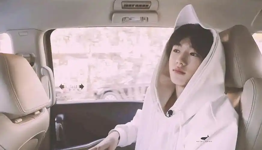 新人进组报道宋亚轩电脑壁纸或许有人想充实我的文件夹吗