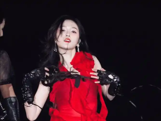 【吴宣仪】【4k】240113 吴宣仪演唱会 vulgar & sexy back 舞台