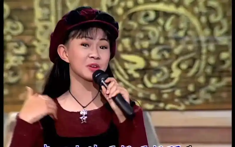 卓依婷-春风贺岁金曲-1080p-修复版_哔哩哔哩_bilibili