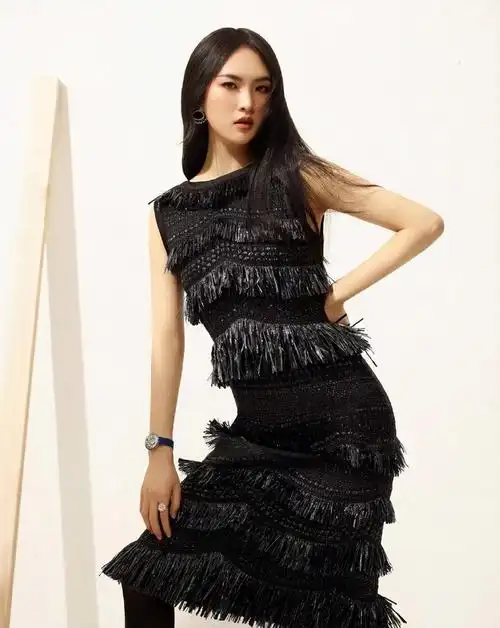 华为二公主姚安娜:住5亿豪宅出门坐飞机,身家百亿却非要当明星 - 娱乐