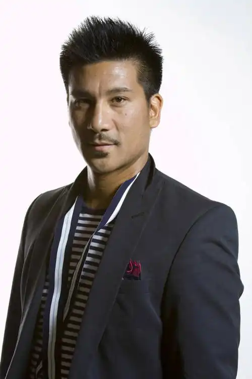 仅一个人,仅一个中年男性,套装,黑色,个性,摄影,肖像,男人,男性,中年