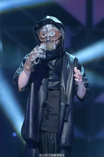 蒙面歌王# #摘星怪# @张玮是谁 在第一季.