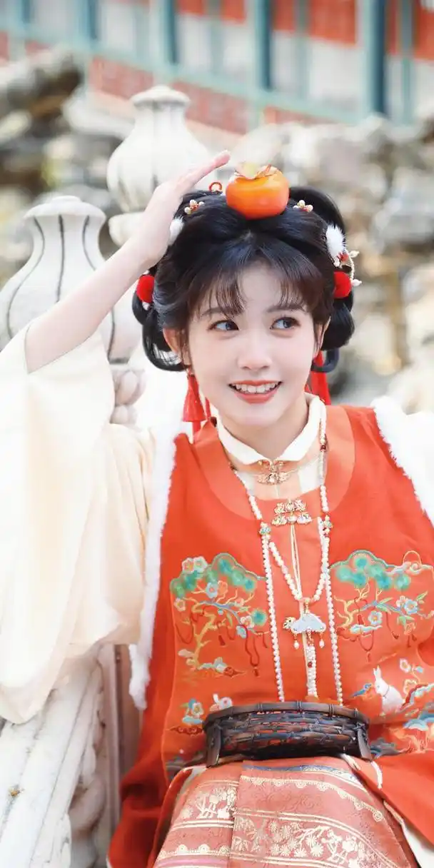 明星壁纸分享-赖美云