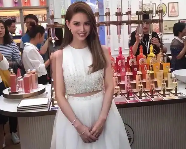 周杰伦老婆昆凌!自曝有焦虑症,嫁周杰伦后压力山大,怕配不上他