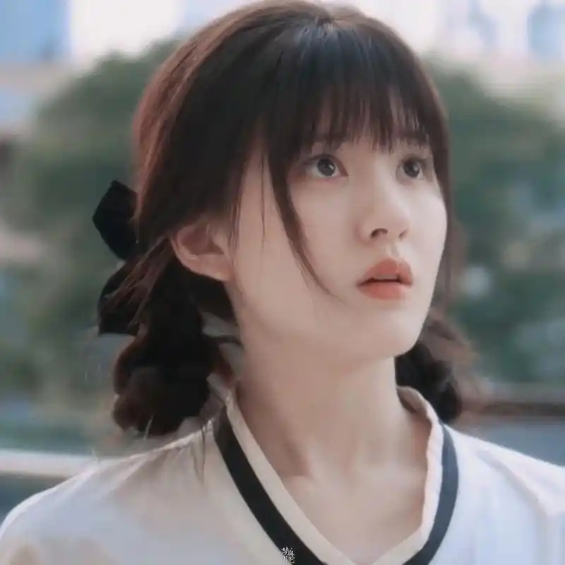 桑稚宝宝每张都很适合做头像诶#偷偷藏不住 #桑稚 #赵露思 - 抖音