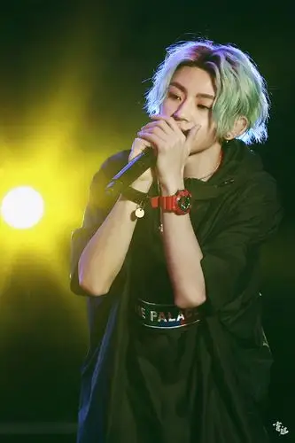 小鬼王琳凯[超话]