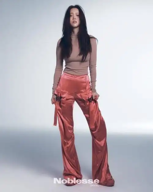 韩国女艺人金智恩拍杂志写真展性感诱惑魅力|写真|性感|杂志_新浪新闻