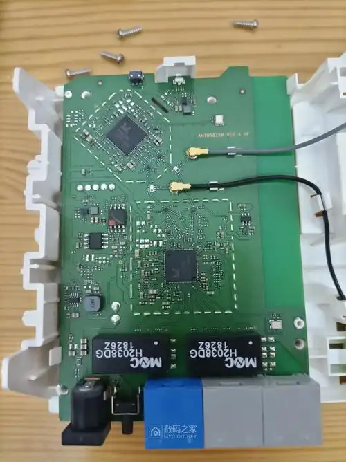 拆一个华为路由器a1畅享版 ws826 - wifi/路由器 数码之家