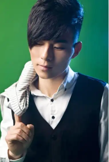 大陆知名男歌手袁彬个人简介