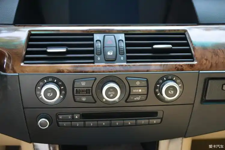 向克里斯·班戈的经典致敬!宝马e60 523li写真大片来袭