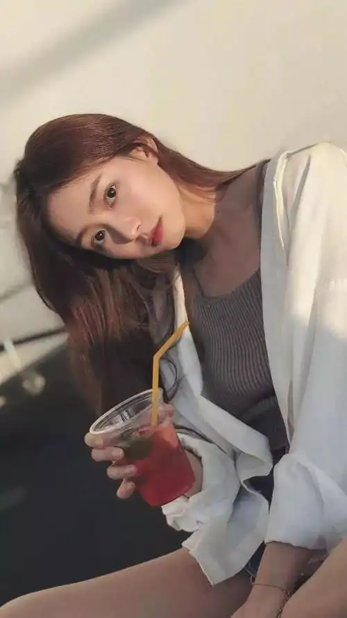 高清墙纸网红小姐姐壁纸