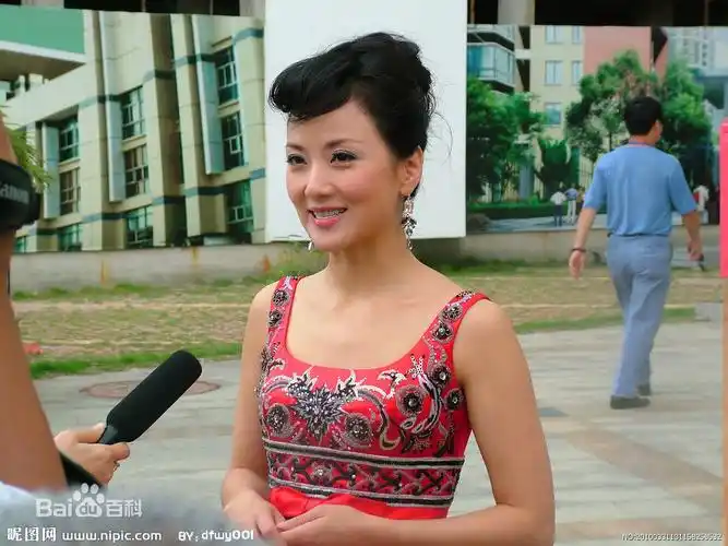 张燕 (演员|医生)