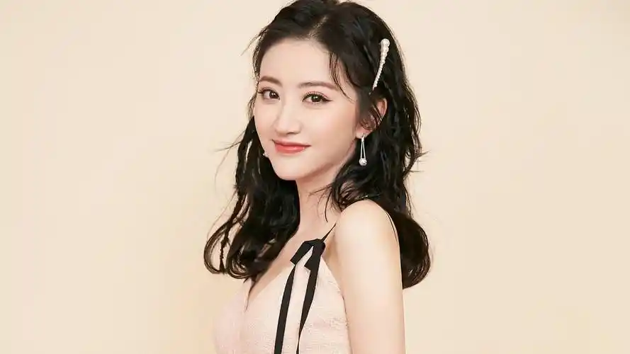 八卦爆料:李沁,刘宇宁,景甜,汪苏泷,范丞丞,夏之光