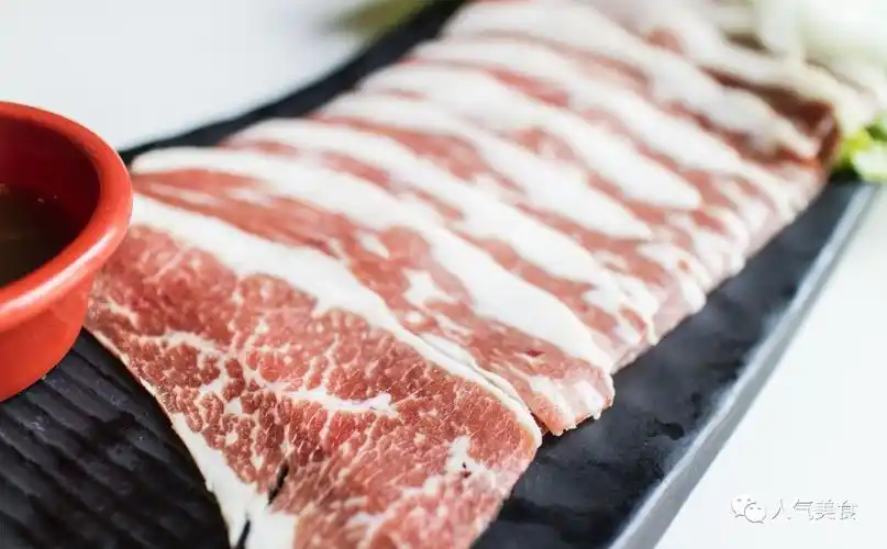 这是一个丧心病狂的吃货福利贴人均50元不到撸11盘肉10份霸王餐请你吃