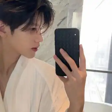 一眼就心动的男头阳光帅气真人魅力 炫酷又很霸气的帅哥头像好看_男生