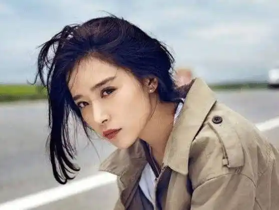 打不通陈伟霆电话,给张子枫发消息信发现被删好友_阚清子_什么_朋友