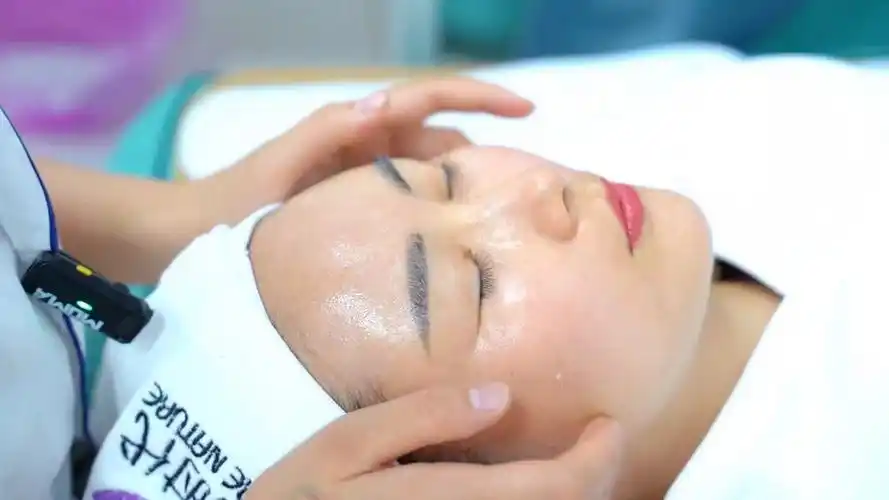 请认真爱自己#女智时代 #人气美容院推荐 #深层毛孔清洁